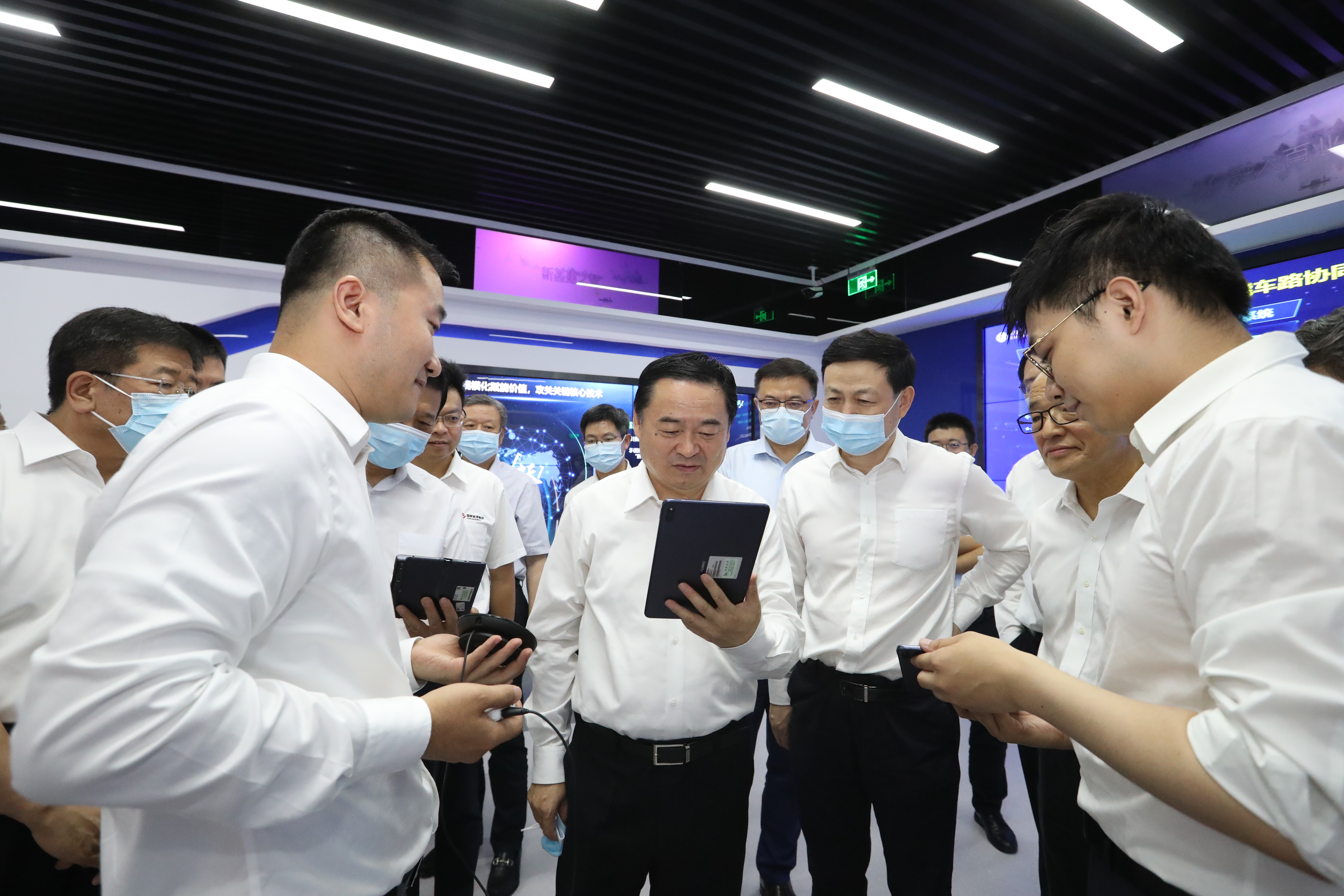 郝鹏、、国资、、央企、、国资委、、书记、、主任、、国企、、企业刷新