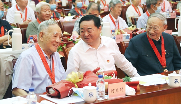 郝鹏、、、国资、、、央企、、、国资委、、、书记、、、主任、、、国企、、、企业刷新